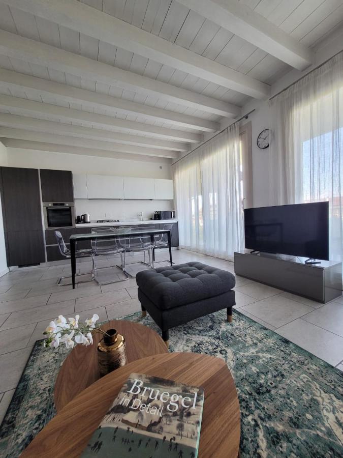 Casa Della Regina Διαμέρισμα Σιρμιόνε Εξωτερικό φωτογραφία