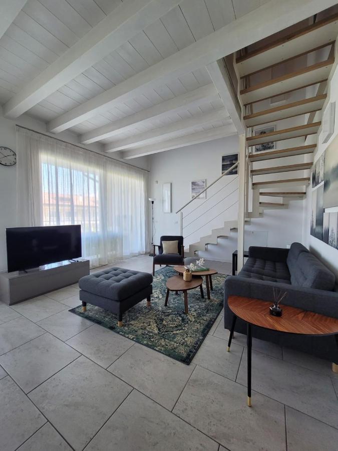 Casa Della Regina Διαμέρισμα Σιρμιόνε Εξωτερικό φωτογραφία