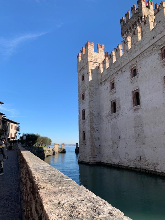 Casa Della Regina Διαμέρισμα Σιρμιόνε Εξωτερικό φωτογραφία